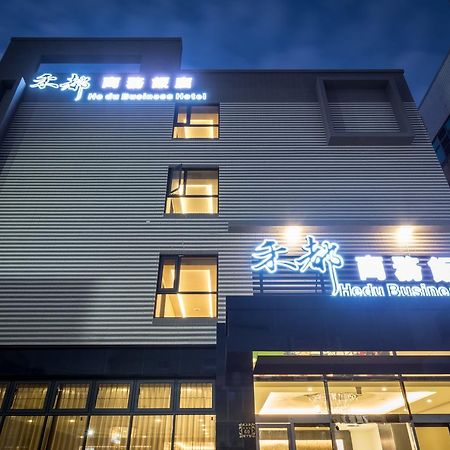 Hedu Hotel Beigang Bagian luar foto